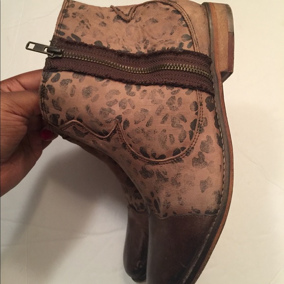 Free People Booties Size 7.5/ 38 - Picture 4 of 8